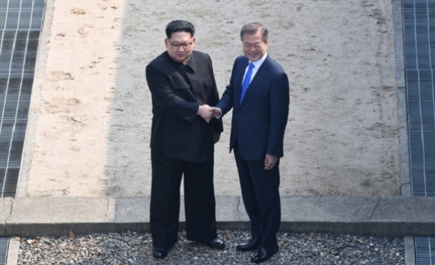 Историческа среща се провежда между лидерите на двете Кореи Ким