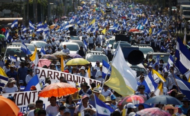 Размирици в Никарагуа Кървавите сблъсъци с правителството застрашиха българите там