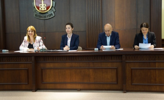 Представителите на гласа на младите хора от цялата страна обмениха