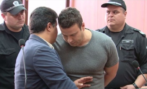 Шефът на полицията в Раковски остава в ареста окончателно реши
