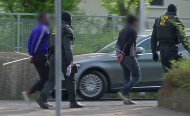 Германската полиция проведе мащабна акция за да възстанови реда в