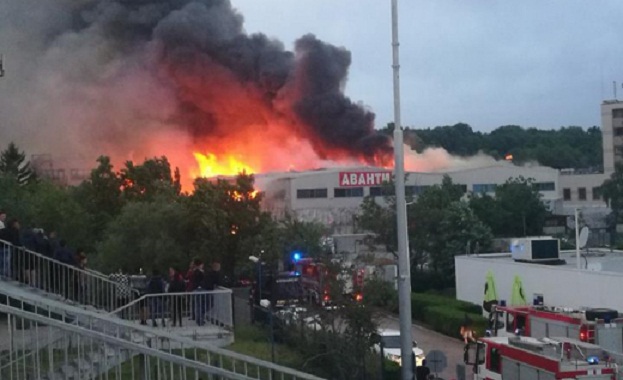 Собственикът на изгорелия преди седмица склад в столичния квартал Красна