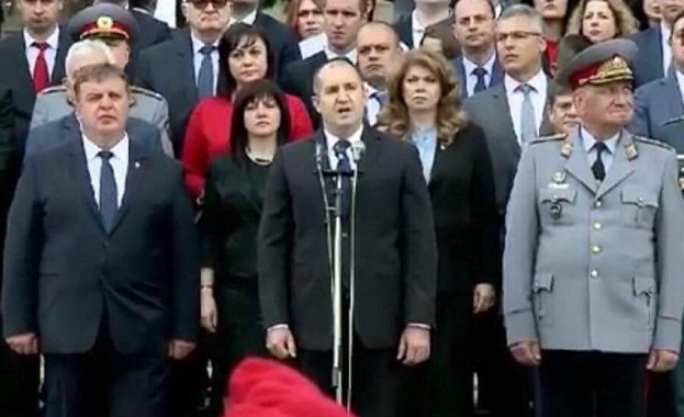 Честит празник на Българската армия Уважение и почит към всички