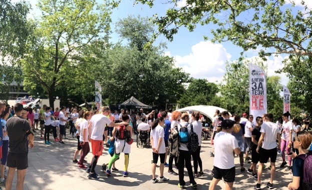 Слънчево време и страхотно настроение съпътстваха събитието Няколко стотин човека