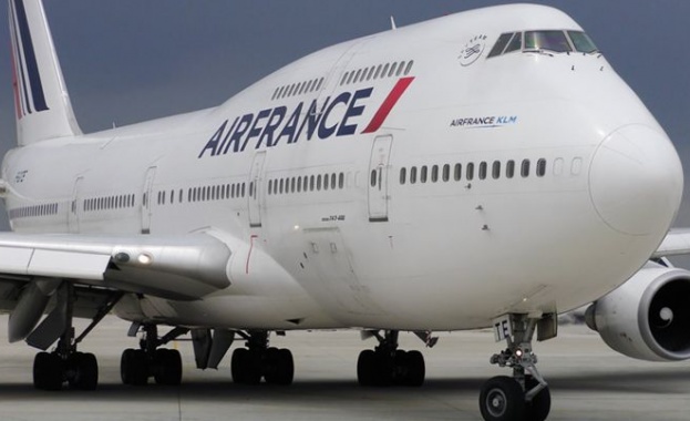 Акциите на Ер Франс се понижават с близо 14 в