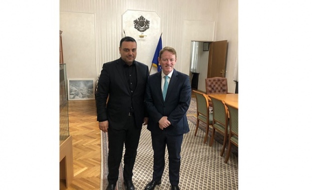 Министърът на транспорта информационните технологии и съобщенията Ивайло Московски се