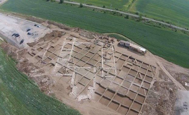 В участъка край село Покровник на автомагистрала Струма не се