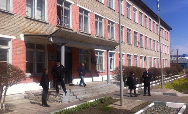 Първокурсник от транспортния колеж в руския град Новосибирск застреля младеж