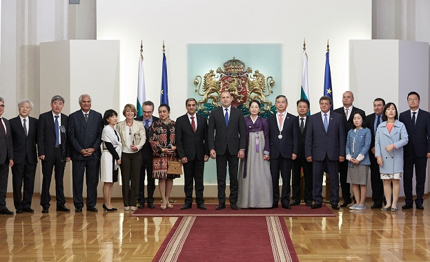 В рамките на мандата си у нас посланик Шин Бу нам