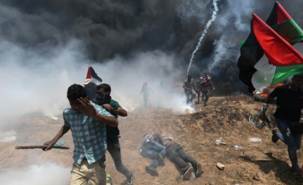 Най малко 18 палестинци бяха убити днес от израелски огън при