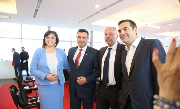 Корнелия Нинова ще постави въпроса за "Пакета за мобилност" пред левите правителствени лидери от Европа Корнелия Нинова ще постави въпроса за "Пакета за мобилност" пред левите правителствени лидери от Европа