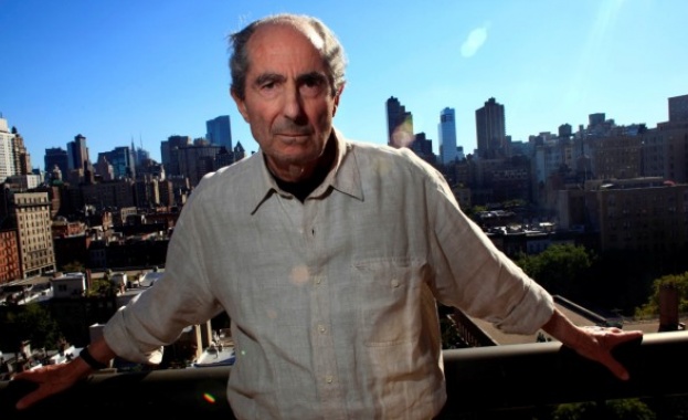 На 85 години почина американският писател Филип Рот Причина за