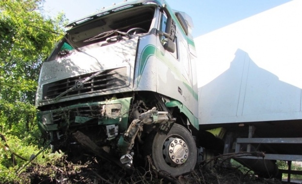 Движението по главния път София Варна в местността Боаза