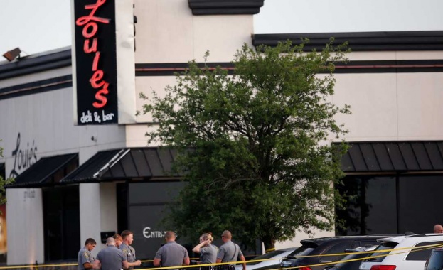 Въоръжени граждани са убили нападател в ресторант в Съединените щати