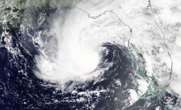 Двойка торнада бяха заснети в американския щат Колорадо Видеото е