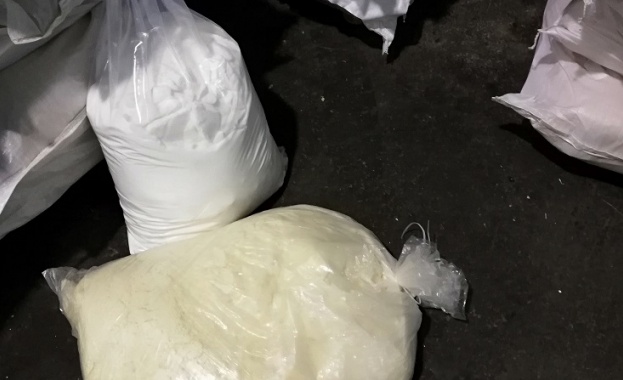 Задържаното в петък 25 май във Варна прекурсорно вещество може