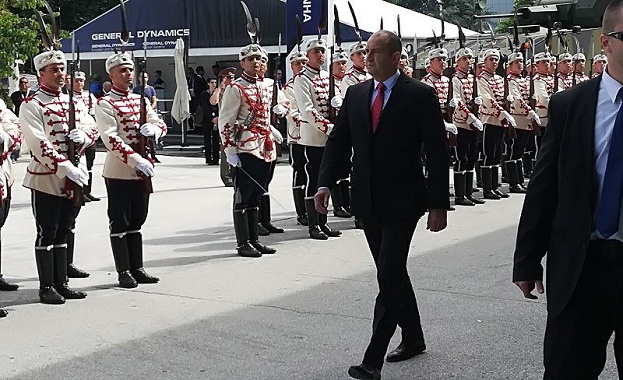На Международното изложение Хемус 2018 президентът изрази надежда родни компании