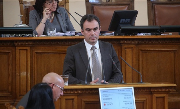 Целта на законопроекта за горивата може да бъде само борбата