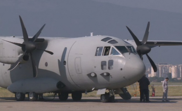 Съвместна тренировка на военно-транспортни самолети от четири държави на НАТО