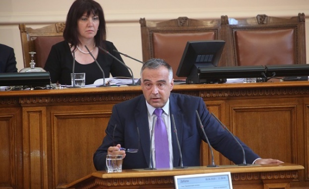 Нито едно от прессъобщенията които сте пуснали от МС не