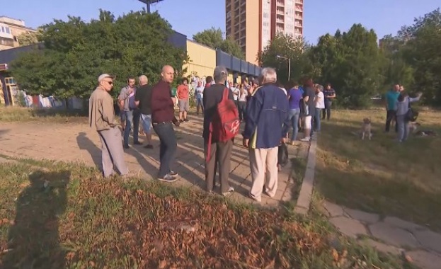 Жителите на столичния квартал Борово излязоха на протест тази сутрин