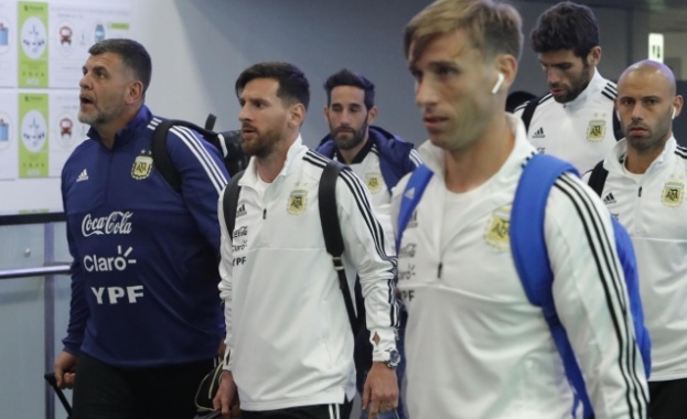Аржентинският национален отбор по футбол кацна на руска земя с