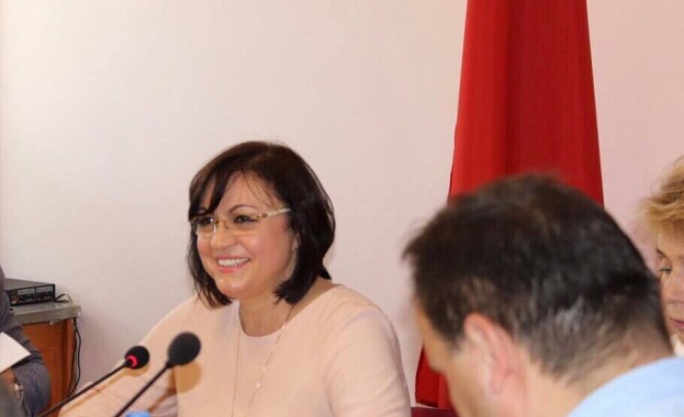 Ръководството на БСП събра всички областни председатели за да обсъдят