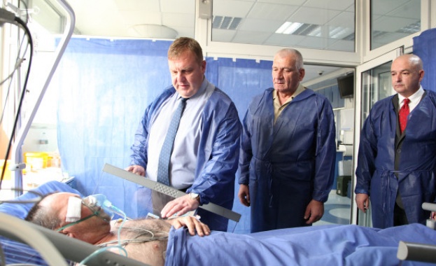 Състоянието на офицерски кандидат Алексей Каменов който беше ранен при