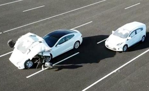 Изследователският център Thatcham Research основан преди 50 години от Асоциацията