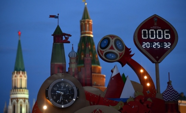 От днес до 15 юли светът е футбол и това