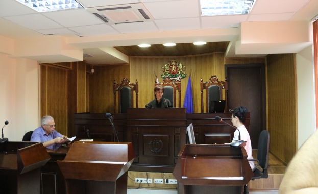 Дори отварянето на бюлетините от членове на СИК не бе