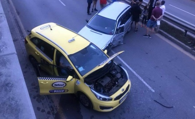 Задържан е един от шофьорите които участваха в тежката верижна