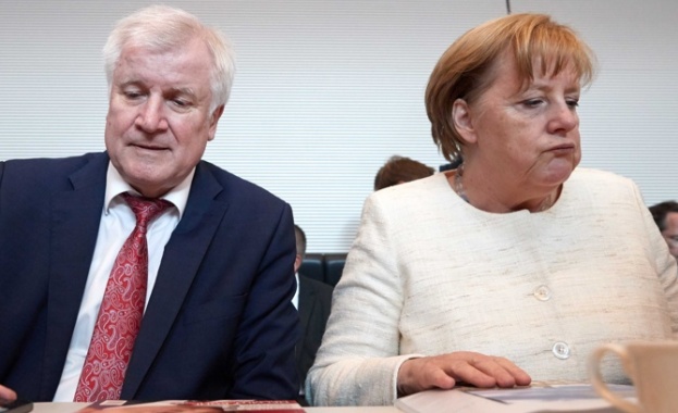 Германският вътрешен министър Хорст Зеехофер председател на баварския Християнсоциален съюз