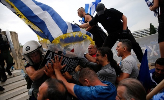 Протестиращи блокираха пътищата в района на гръцкото село Псарадес където