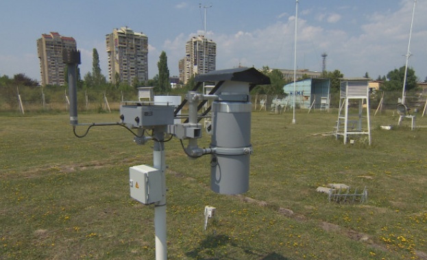 Метеоролозите от БАН излизат на протест Причината са ниските заплати