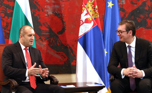 Президентът Румен Радев продължава посещението си в съседна Сърбия. Визитата