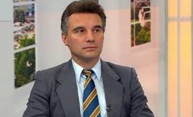 За България е опасно името Северна Македония но българският псевдоелит