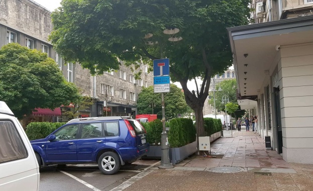 Кой от Столична община даде разрешение върху част от паркоместата