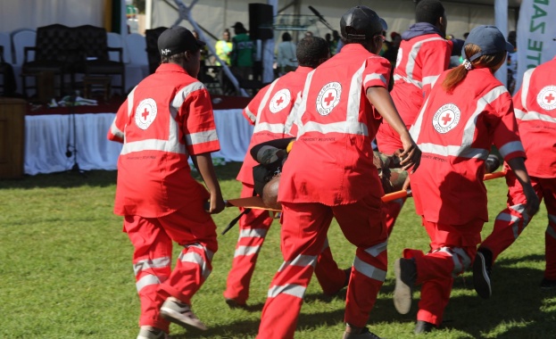 Най малко 49 души включително двамата вицепрезиденти на Зимбабве са пострадали