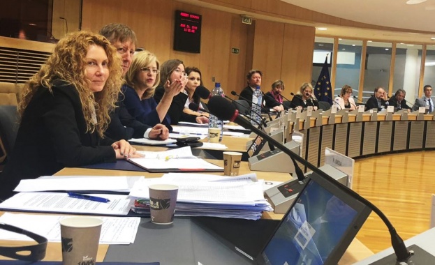 Заместник министър Деница Николова която е и Национален координатор на Стратегията