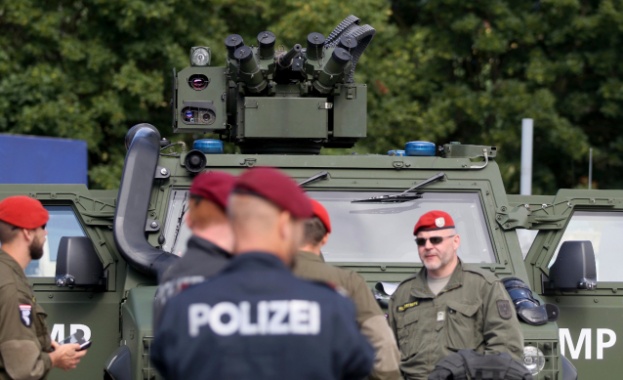 Австрийската полиция и армията направиха впечатляващо учение на отблъскване на