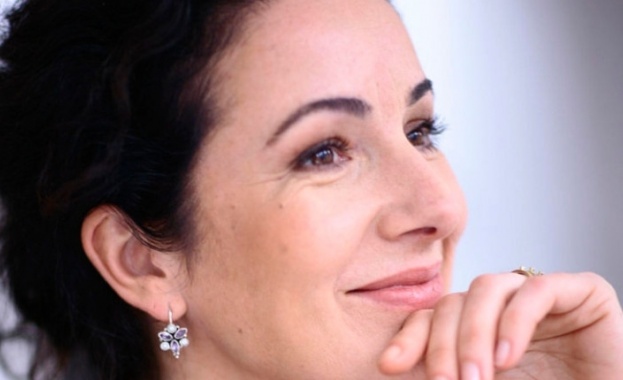 Холандският град Амстердам избра бившия политически лидер Фемке Халсема за