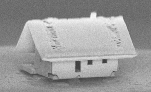 Най малката къща в света беше построена в лаборатория във Франция