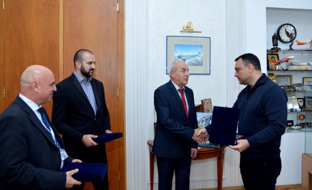 Министърът на транспорта информационните технологии и съобщенията Ивайло Московски награди