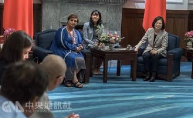 Тунизийски активист обяви в Тайпе че Тайван трябва да изгради