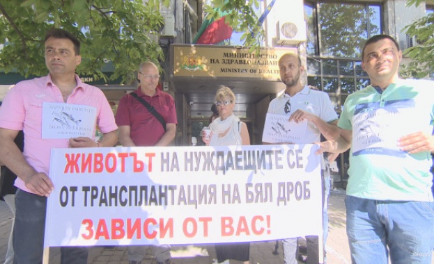 Пациентите които имат нужда от белодробна трансплантация отново излизат на