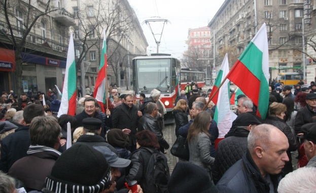 Изпълнителното бюро на Софийската градска организация на БСП призовава членовете