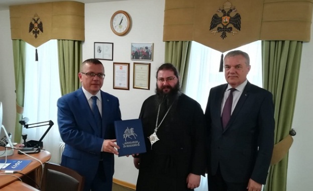 Румен Петков и епископ Герасим главен секретар на Светия синод
