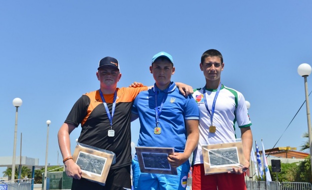 Плувците на букмейкъра взеха златни медали в София и заминаха