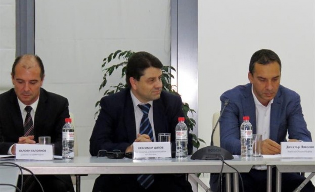 Заместник министърът на вътрешните работи Красимир Ципов участва в дискусия на